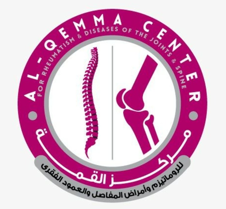 شعار مركز القمة الطبي